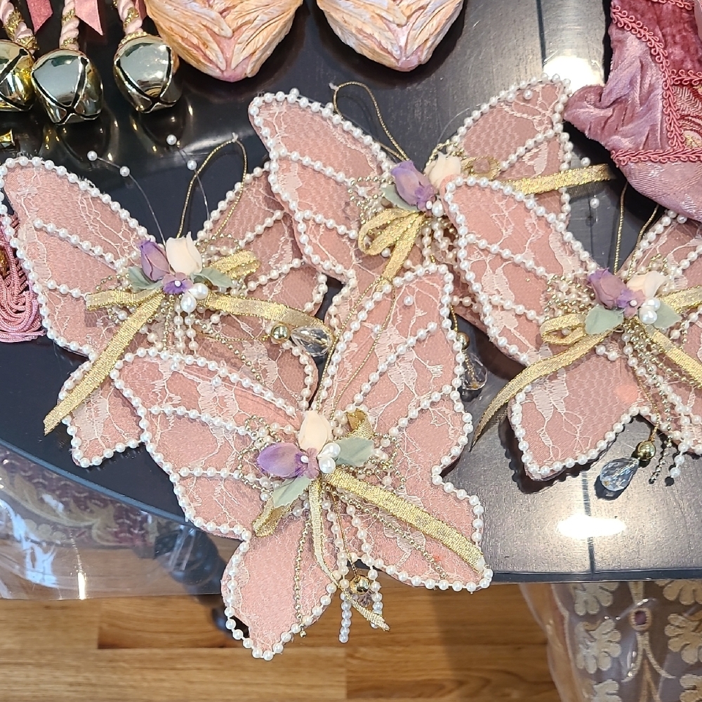 Pink and Gold Christmas Ornaments Set - Picture 4 of 5
